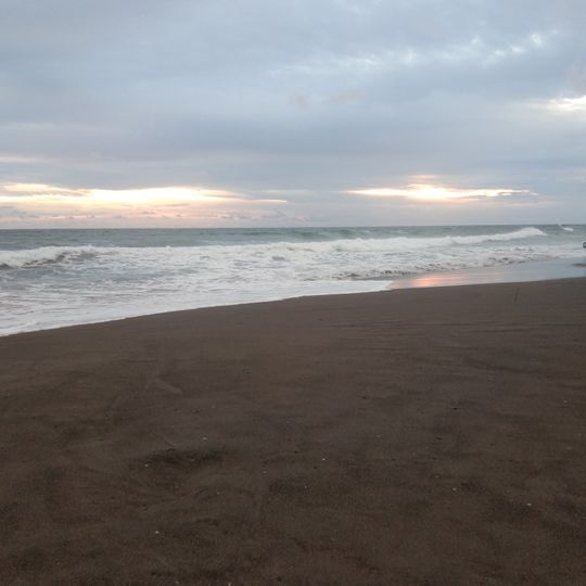 Pantai Cliringsilongob