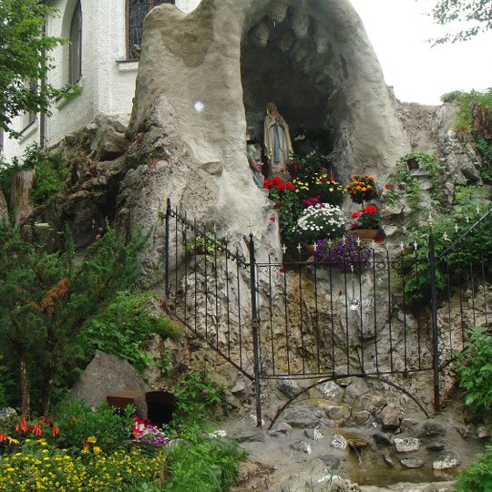 Grotte bei der Lourdeskapelle