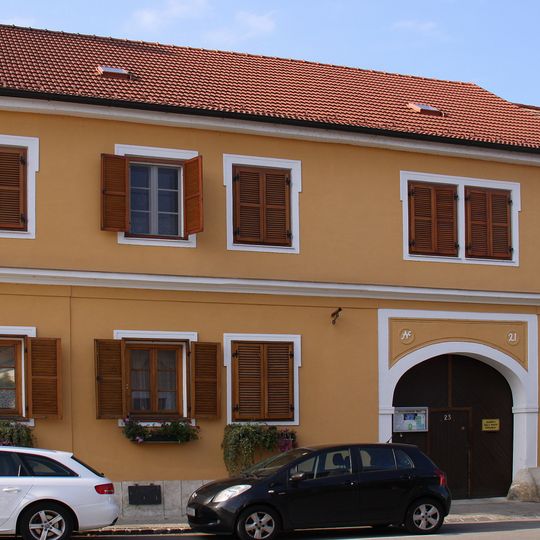 Hauptstraße 23