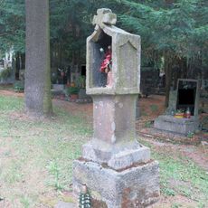 Boží muka na hřbitově v Mostě