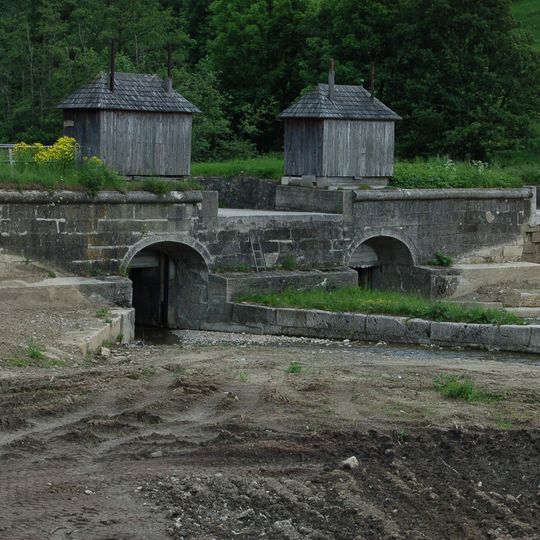 Hauptklause, Klausen-Leopoldsdorf