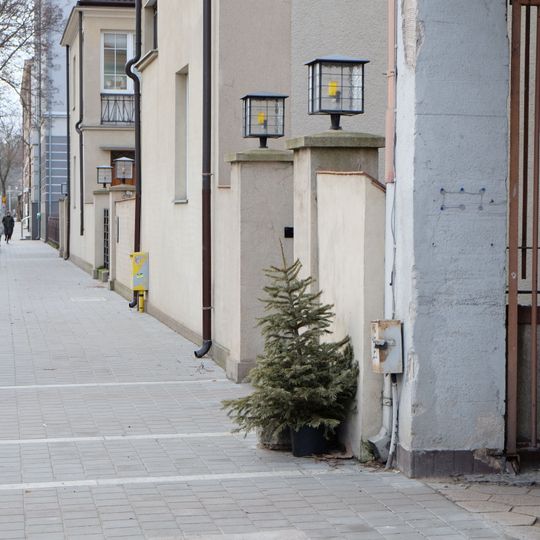 Ogrodzenie z bramami