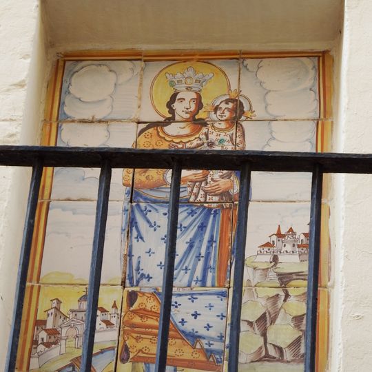 Retablo cerámico de la Virgen del Castillo de la calle de la Acequia