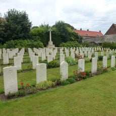 Pihen-Les Guines War Cemetery
