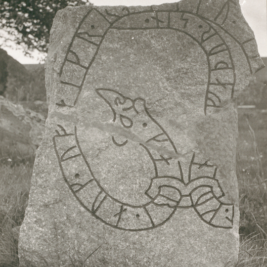 Uppland Runic Inscription 683
