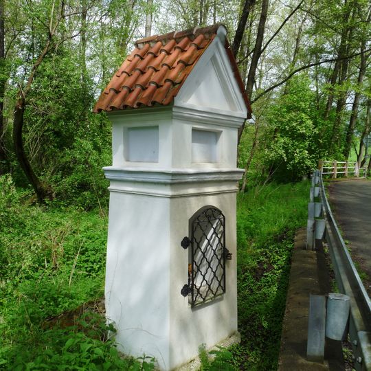 Kaplička u cesty z Rančic do Opalic