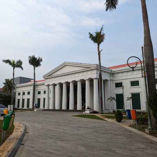 Fine Art and Ceramic Museum