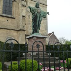 Statue of Sacred Heart of Jesus Christ