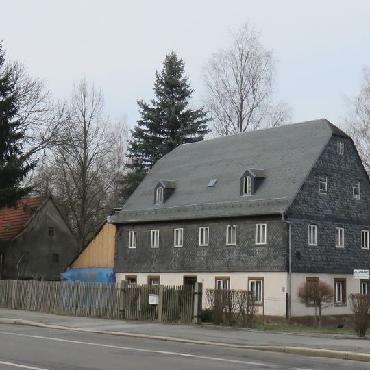 Wohnstallhaus mit seitlichem Anbau und Vorgarten Zwickauer Straße 488