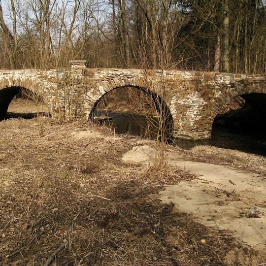 Stone bridge near Zásmuky