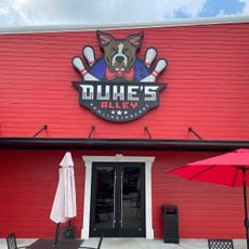 Duke's Alley