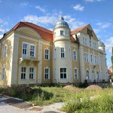 Dům císařských dragounů - Kasárna Most