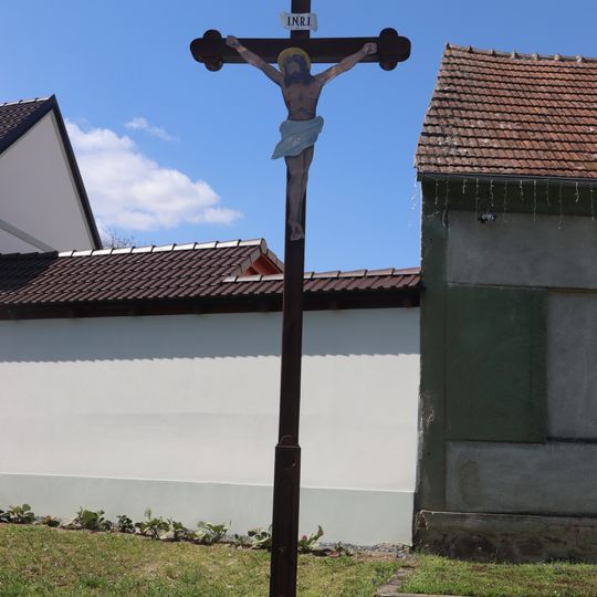 Kříž u domu 85 v Nových Syrovicích