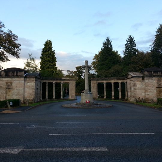 Hooton Lodge with screen wall and gates