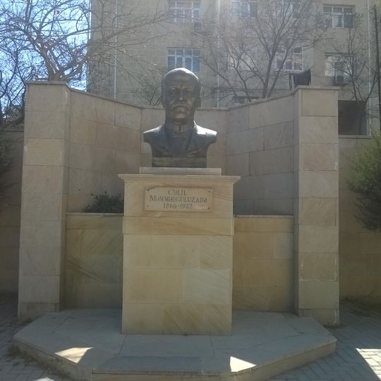 Bust de Jalil Mammadguluzade