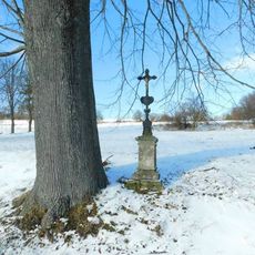 Kříž u hřiště ve Vyskytné