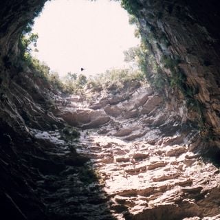 Höhle der Schwalben