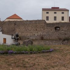 Socha dívky s flétnou v parku v Sokolské ulici v České Lípě