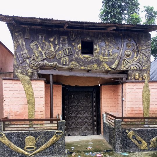 Igwe Orizu Palace Nnewi