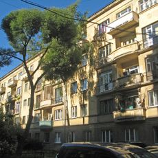 Дом, в котором жил в 1934-1940 гг. радиотехник М.А. Бонч-Бруевич (кв. 115 — б. кв. 33)