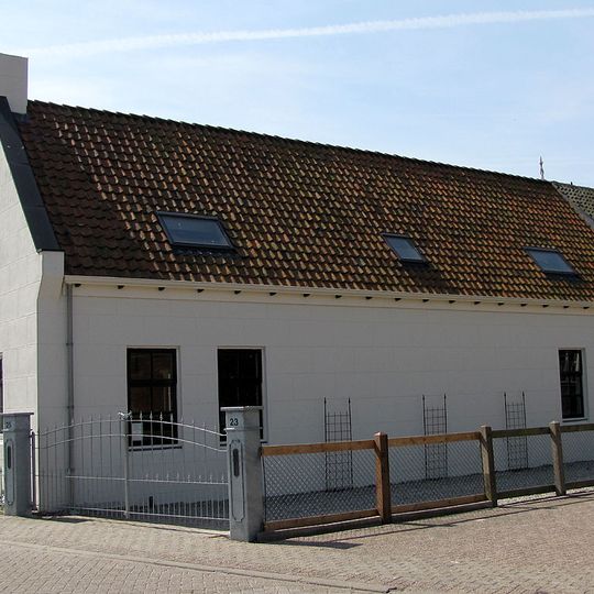 Fors pand met gecementeerde gevels