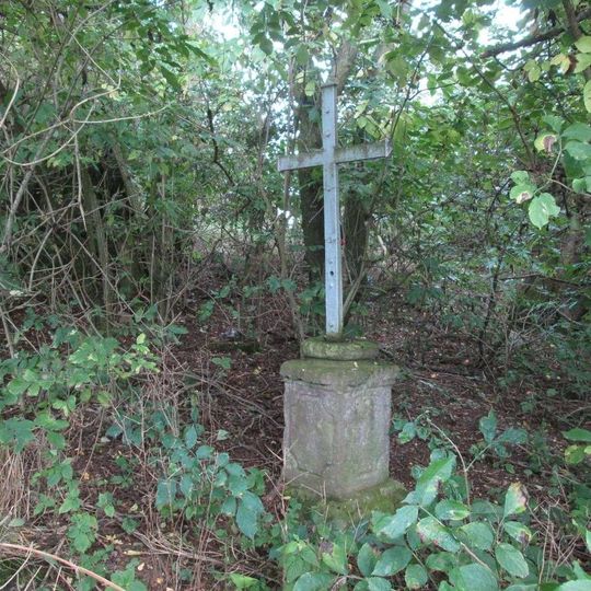 Kříž jižně od Radnic