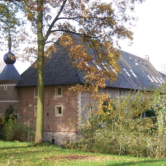 Lemiers Castle: main building