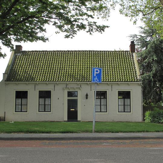 Dorpsstraat 77, Krabbendijke