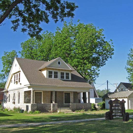 Moore-Ward Cobblestone House