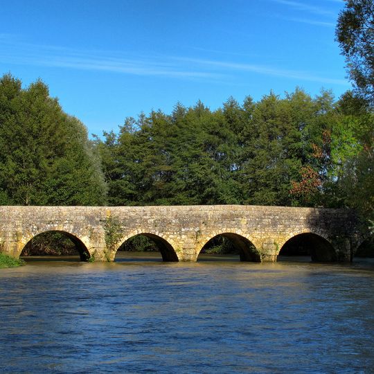 Pont sur le Salon