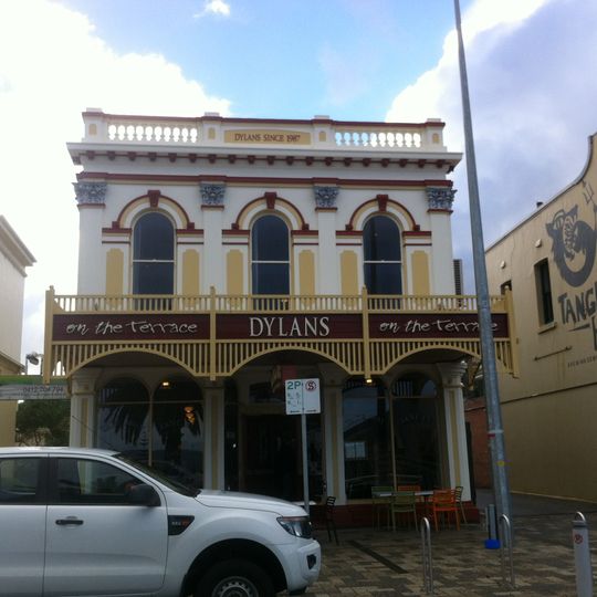 Drew Robinson & Company building