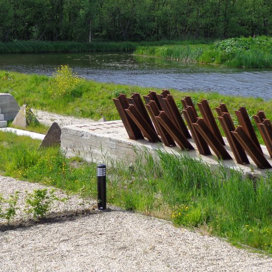 Betonnen werken Uitermeer-Hinderdam te 's-Graveland: Tankversperring