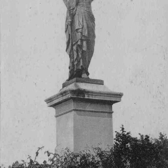 Statue de Sainte-Philomène