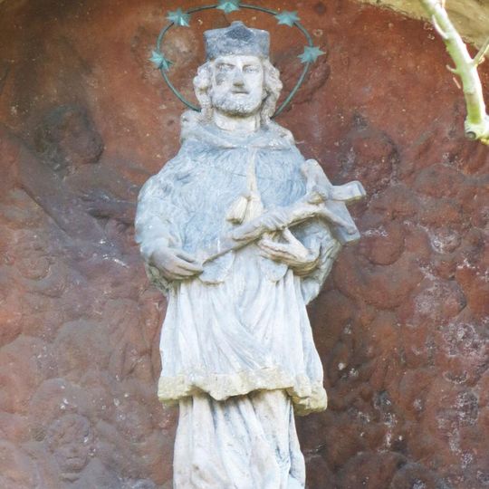 Socha svatého Jana Nepomuckého u domu 69 v Sosnové