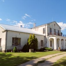 Naudvaris manor