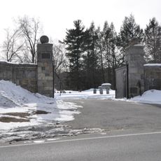 Ridgewood Cemetery