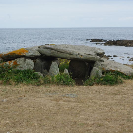 Dolmen de la Planche à Puare