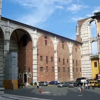 Piazza Jacopo della Quercia