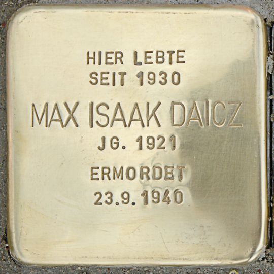 Stolperstein en memoria de Max Isaak Daicz