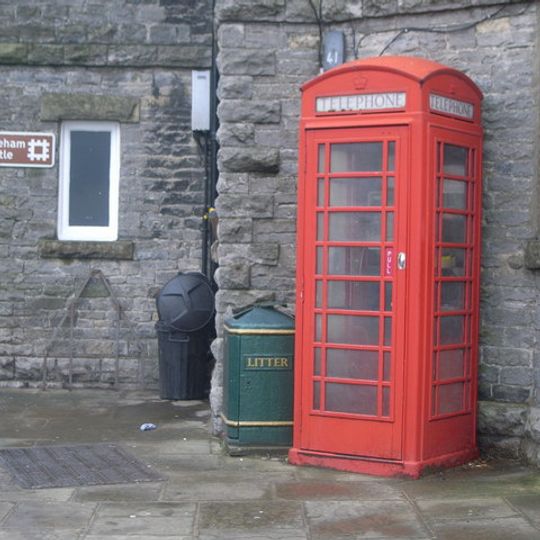 K6 Telephone Kiosk Outside Town Hall