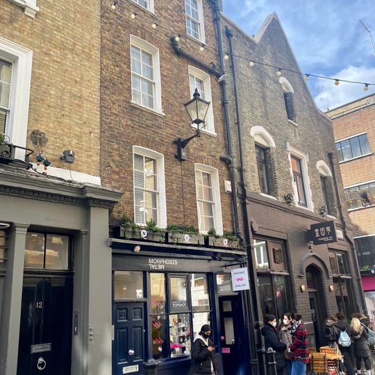 11, Newburgh Street W1