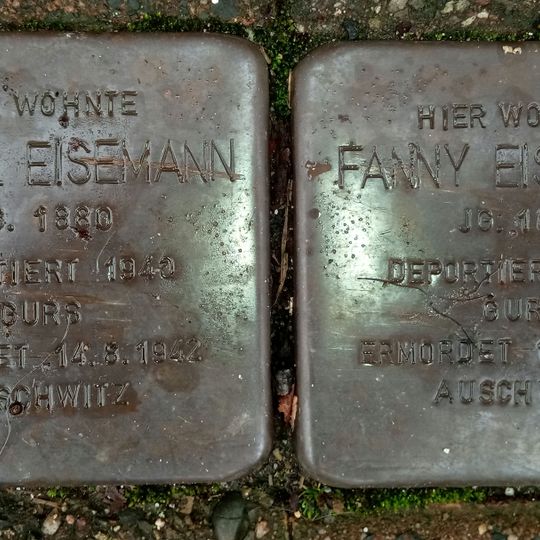 Stolperstein en memoria de Fanny Eisemann