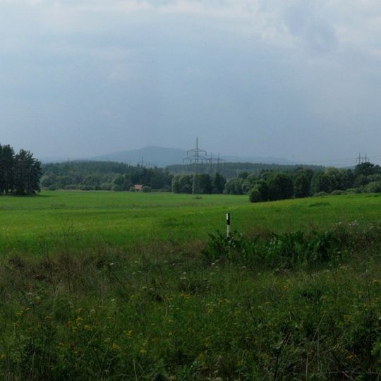 Kaplička u cesty mezi Vlčím Dolem a Vítkovem