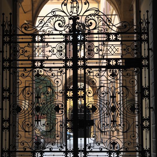 Palazzo Rossi, già Bonfioli, strada Maggiore nn. 25, 27 e 29