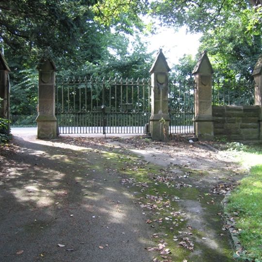 Gates and gate piers to old part of Overleigh Cemetery