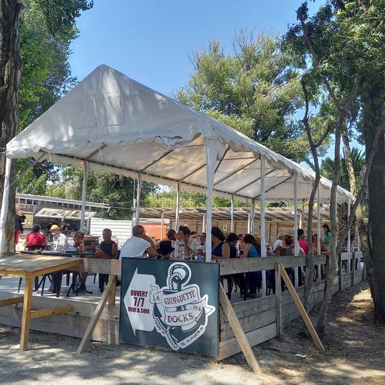 La guinguette des docks