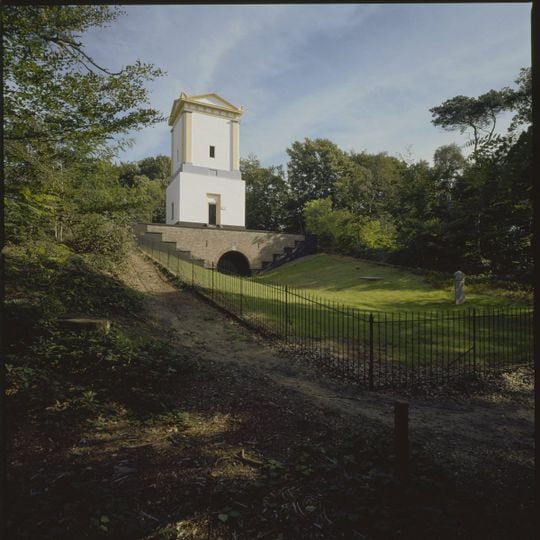 Graftombe van Nellesteyn