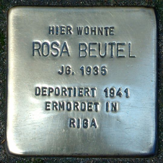 Stolperstein en memoria de Rosa Beutel