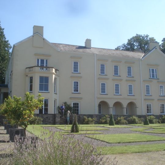 Aberglasney House