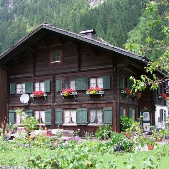 Pfarrhof und Bildstock